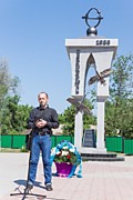 Мемориал, посвященный ликвидаторам аварии на Чернобыльской АЭС в г. Уральск (Казахстан). Открытие: 30 мая 2015 г. Автор проекта: дизайнер-архитектор Волкогонов Д.В.